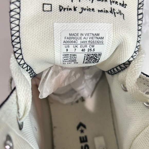Converse - Picture 8 of 12